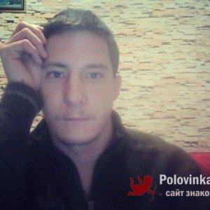 Михаил Бобровник, 28 лет